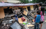 Séisme aux Philippines: Soixante morts...