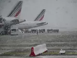 Neige à Paris : jusqu’à 40 % des vols annulés mercredi matin