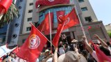 Tunisie: la centrale syndicale UGTT cible d'une attaque «criminelle» dans un contexte politique (…)