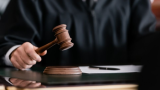 37 ans de prison pour des publications visant une députée
