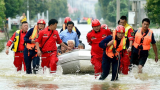 Inondations en Chine : plus de 80 000 personnes évacuées