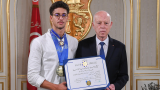 Ahmed Jaouadi décoré par Kaïs Saïed