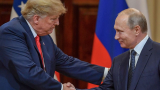 Trump menace la Russie de 'conséquences très graves'...