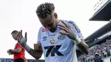 Brésil: Neymar passe au billard...