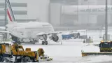 Une centaine de vols annulés à Paris en raison de la neige